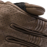 Braune RST Damen Roadster 3 CE Handschuhe aus Leder, detailreiche Nähte, für Motorradsicherheit und Komfort.