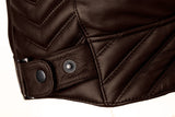 Braune RST Roadster 3 CE Lederjacke, klassische Motorradhose aus Leder, Detailaufnahme der Jacke vor hellem Hintergrund
