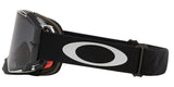 OAKLEY Airbrake MX-Brille in Schwarz mit Gunmetal-Rahmen und grauer Linse für Motocross- oder Offroad-Sport.