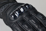 Schwarzer RST Flucrum Herren-Handschuh aus Leder mit CE-Zertifizierung, geeignet für Motorradfahrer, Nahaufnahme der Handschuhe.