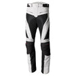 RST Ventilator XT Motorradhose für Herren, silberne Tourenhose mit Belüftung und CE-Schutz, sichtbare Details und Reißverschlüsse.