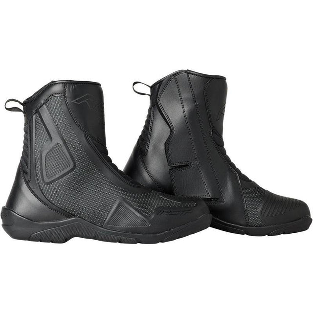 Schwarze RST Atlas Mid Wasserdichte CE Motorradstiefel für Herren, touring, mit robustem Design und stabiler Sohle.