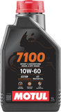 MOTUL 7100 4T Motorenöl 10W60 in 1-L-Flasche, hochwertiges 4-Takt-Öl für Motorräder, klar und flüssig.