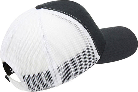Schwarze und weiße OAKLEY Chalten Cap, Freizeitbekleidung, aus weichem Stoff, mit gebrandetem Logo auf der Vorderseite.
