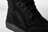 Schwarze RST Hoch-Top-Motorradstiefel aus Wildleder mit robustem Design und Schnürung, geeignet für sicheren Motorradsport.