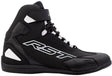 Schwarze RST Sabre Motorradstiefel aus Touring-Leder mit robustem Design und verstärktem Knöchelbereich.