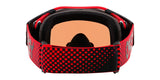 OAKLEY Airbrake MX Brille mit roten Rahmen und Prizm MX Torch Glas, optimal für Motocross, sichtbare Brille und Brillengläser.