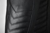 Schwarze RST Roadster Air CE Lederjacke für Herren, klassische Motorradjacket aus Leder, sichtbar mit Reißverschlüssen und Kragen.