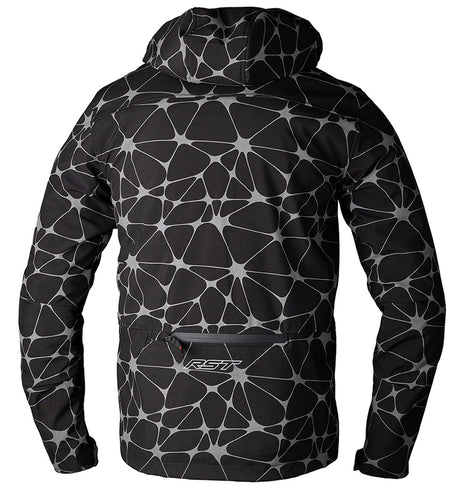 Schwarze und graue RST Havoc CE Textil-Motorradjacke für Herren, urbaner Stil, mit Schutzmaterialien, auf einem Modell getragen