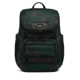 OAKLEY Enduro 3.0 Rucksack, 30L, schwarzes Outdoor-Taschenmodell mit mehreren Fächern und Tragegurten.