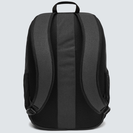 OAKLEY Rucksack Enduro 4.0 aus robustem Material mit mehreren Fächern und verstellbaren Schultergurten, elegant und funktional.