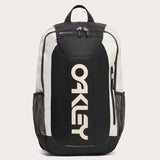 OAKLEY Enduro 3.0 Rucksack in Grau, seitliche Taschen und verstellbare Schultergurte, für den täglichen Gebrauch.