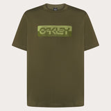 OAKLEY Duality B1B T-Shirt, bequeme Freizeitbekleidung mit OAKLEY-Logo, aus weichem Stoff, im Nahaufnahmebild.