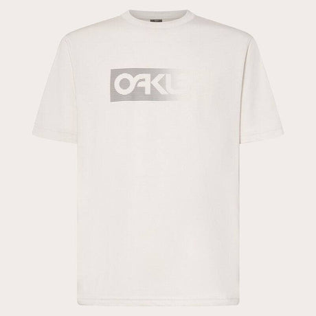 OAKLEY Dual B1B Logo T-Shirt in Lunar Rock, bequeme Freizeitbekleidung mit OAKLEY Logo auf grauem Baumwollshirt