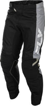 Schwarze und graue Fly Racing Kinetic MX-Hose mit robustem Material und elastischem Sitz, ideal für Motocross und Offroad-Fahrten