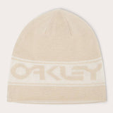 OAKLEY TNP Wende-Baumwollmütze in Mist, bequeme Freizeitbekleidung, zeigt den beidseitigen Look und die gemütliche Passform.