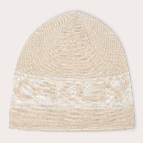 OAKLEY TNP Wende-Baumwollmütze in Mist, bequeme Freizeitbekleidung, zeigt den beidseitigen Look und die gemütliche Passform.