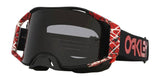 OAKLEY Airbrake MX-Brille in Rot mit dunkelgrauem Glas, Schutzbrille für Motocross, Sichtfeld und Komfort sichtbar.