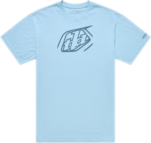 Troy Lee Designs Badge T-Shirt in Dawn Blau, bequeme Freizeitbekleidung mit TLD-Logo, sichtbar auf dem Bild.