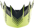 Motocross-Helmzubehör von TROY LEE DESIGNS, Neon Gelb/Schwarz, mit GP Pro Segment Helmvisier, auf Bild sichtbar.