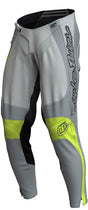 Troy Lee Designs GP Pro MX-Hose in Dunst/Grau mit robustem Stoff und elastischen Einsätzen für Motorradsport und Schutz.