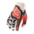 Troy Lee Designs Air Membran MX-Handschuhe in Weiß und Infra Rot mit atmungsaktivem Material und schützender Oberfläche