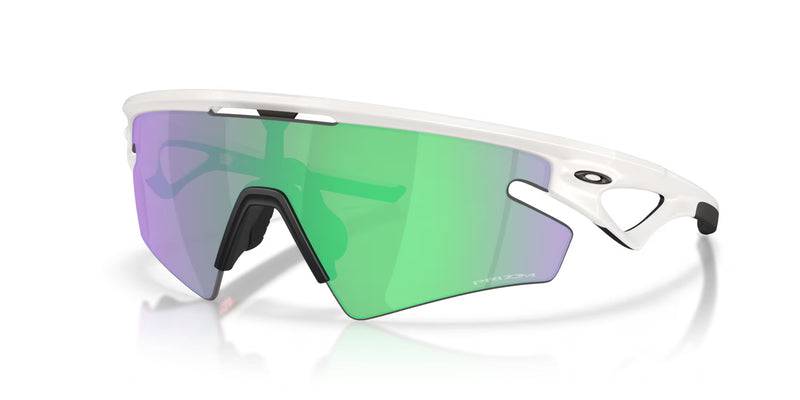 OAKLEY Sphaera™ Slash Sonnenbrille in mattem Vapor mit Prizm Road Jade Gläser, stilvolle Sportsonnenbrille, Nahaufnahme