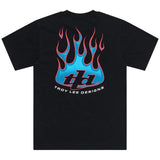 Schwarz T-Shirt von Troy Lee Designs mit Torch-Design, bequemes Freizeitbekleidung, sichtbares Logo und grafisches Muster auf der Vorderseite.