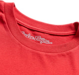 Troy Lee Designs Signature Jugend T-Shirt in Scarlet, bequeme Freizeitbekleidung für Jugendliche, farbige T-Shirt mit Logo.