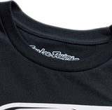 Schwarzes T-Shirt für Jugendliche von TROY LEE DESIGNS mit Badge-Design, Freizeitbekleidung, frontal sichtbar