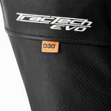 Schwarze und blaue RST Tractech Evo D3O Leder Motorradjacke, touring, mit Schutzpolstern, auf einem weißen Hintergrund.