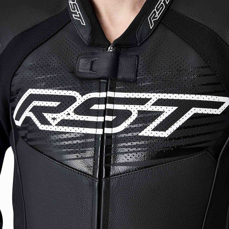 Schwarze und weiße RST Tractech Evo D3O Leder Motorradjacke, robuste Jacke für Touren mit Protektion und stilvollem Design