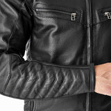 Schwarze RST Roadster Air D3O Leder Motorradjacke, klassische Passform mit Protektoren, sichtbar auf dem Produktbild.