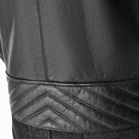 Schwarze RST Roadster Air D3O Leder Motorradjacke, klassische Jacken-Design, sichtbare robuste Lederqualität und Air D3O Protektion