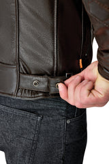 Braune RST Hillberry D3O Leder Motorradjacke, klassische Motorradjacke mit Schutzmaterial, auf einem weißen Hintergrund fotografiert.