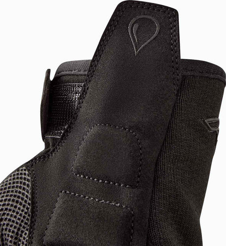 Schwarze RST K-Sport wasserdichte Motorradhandschuhe mit robustem Design und verstärktem Handflächenbereich.