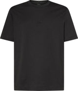 OAKLEY Stacked Flow T-Shirt in Schwarz, Freizeitbekleidung, bequemes Streetwear-Shirt mit Logo-Design, auf weißem Hintergrund