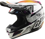 Troy Lee Designs SE5 Composite MIPS Motocrosshelm in Schwarz, mit Innenpolster und Belüftung, auf einem weißen Hintergrund.
