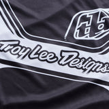 Troy Lee Designs GP Pro MX-Jersey Streamline in Schwarz und Weiß mit sportlichem Design und Mesh-Einsätzen