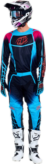 Troy Lee Designs GP Pro MX-Hose in Schwarz und Cyan mit flexiblen Rahmen für Motocross-Fahrzeuge.