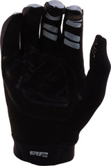 Troy Lee Designs GP Pro Framework MX-Handschuhe aus Carbon und Grau, mit robustem Material und flexiblen Handgelenkverschluss.
