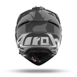 Dunkelgrauer Airoh Bandit Endurohelm mit Visier und Belüftungsöffnungen, robustes Motocross-Design für Offroad-Fahrten