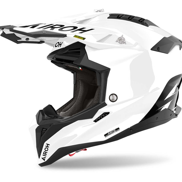 Airoh Aviator 3 FIM Motocrosshelm in Weiß, langlebiges Motorradhelm-Design mit Visier und Belüftungsöffnungen.
