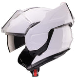 Weißer Caberg Klapphelm Trip mit belüftetem Design und Sicherheitsschild, auf einem Motorrad getragen.
