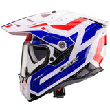 Endurohelm Caberg Tanami Ranger in Weiß, Blau und Rot mit Visier und Belüftungsöffnungen auf dem Helm sichtbar