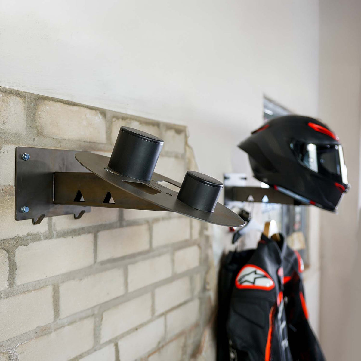Gray Steel X5 Wandhalter für Helm und Ausrüstung Gunmetal