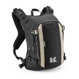 Schwarzer Kriega R15 Rucksack mit mehreren Fächern und verstellbaren Schultergurten, ideal für unterwegs