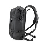 Kriega R22 Rucksack aus robustem Nylon mit mehreren Fächern und verstellbaren Schultergurten, ideal für Outdoor und Reisen