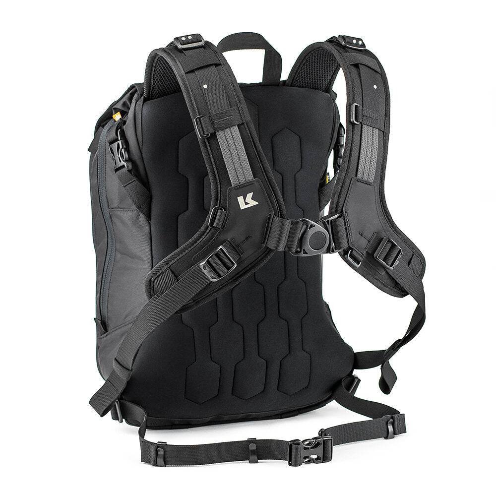 Kriega Max 28 Rucksack aus robustem Material, mit verstellbaren Gurten und mehreren Fächern für vielseitigen Stauraum.