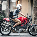 Kriega Urban Umhängetasche aus robustem Stoff mit verstellbarem Schultergurt und mehreren Fächern, ideal für den Alltag.